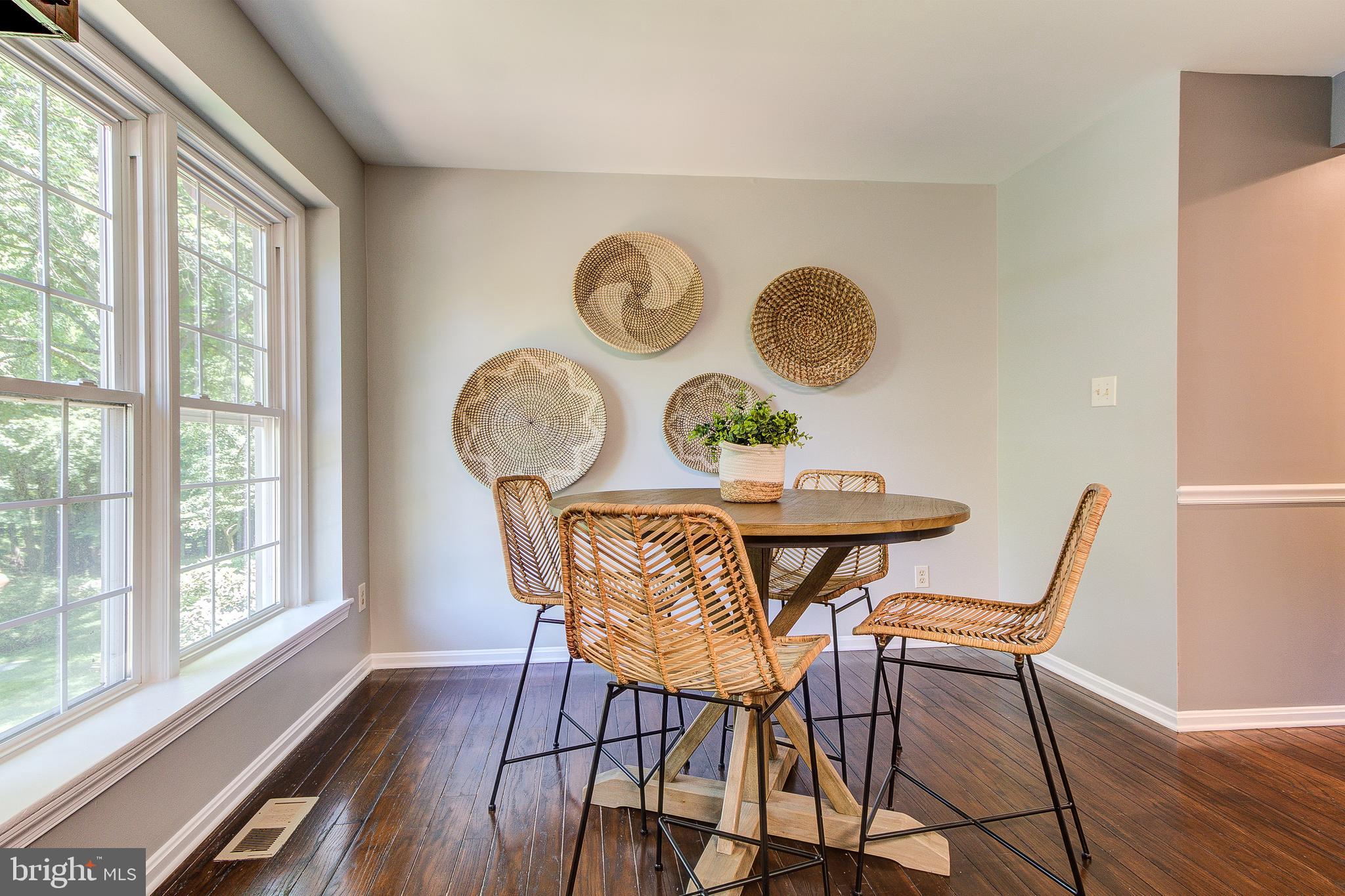 2165 Pond View Court Reston, VA 20191 - Photo 11 of 34 Gallery Image 11