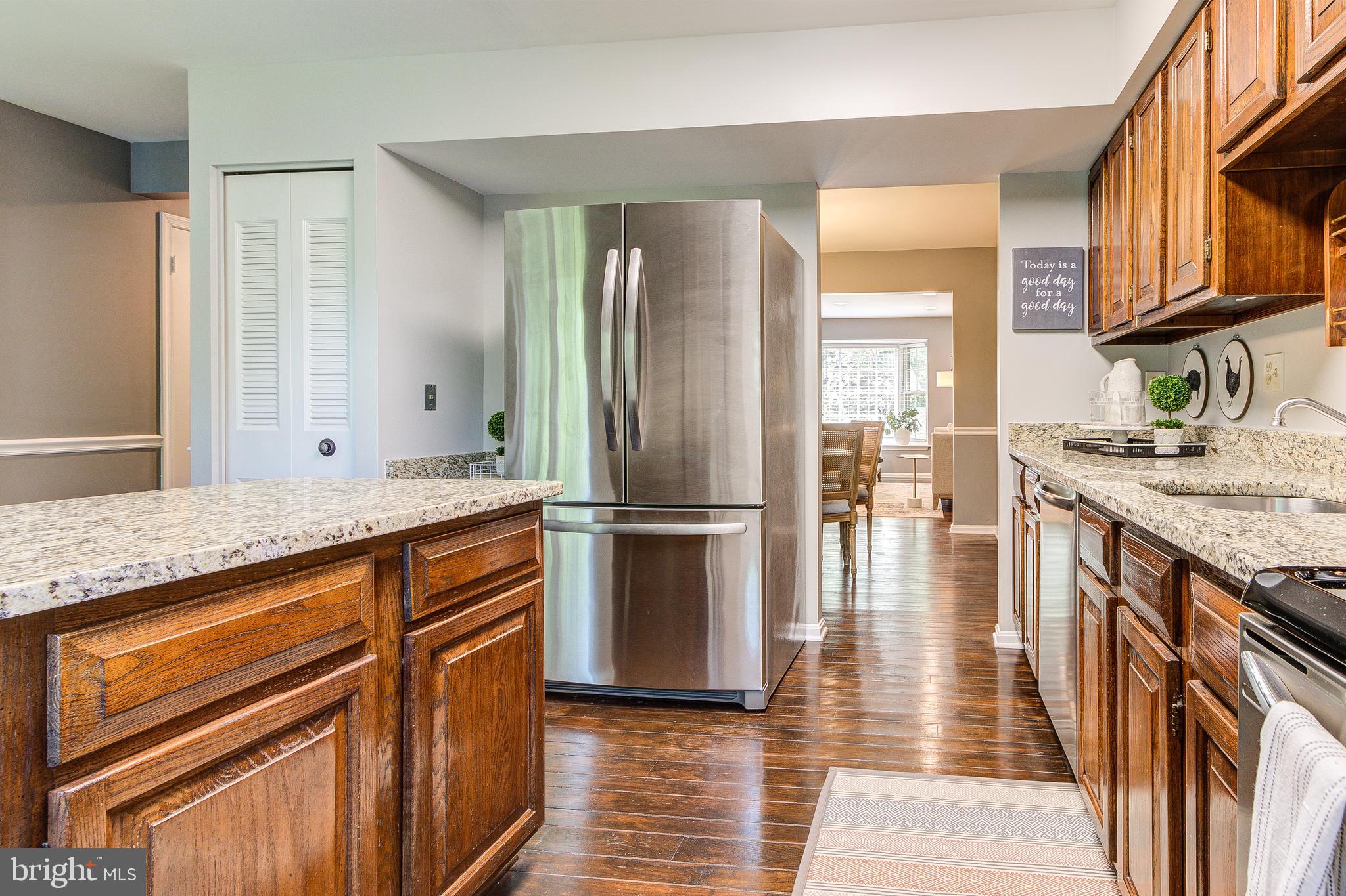 2165 Pond View Court Reston, VA 20191 - Photo 15 of 34 Gallery Image 15