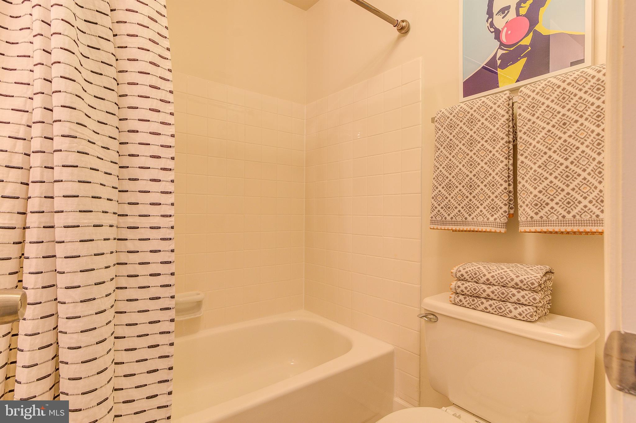 2165 Pond View Court Reston, VA 20191 - Photo 18 of 34 Gallery Image 18