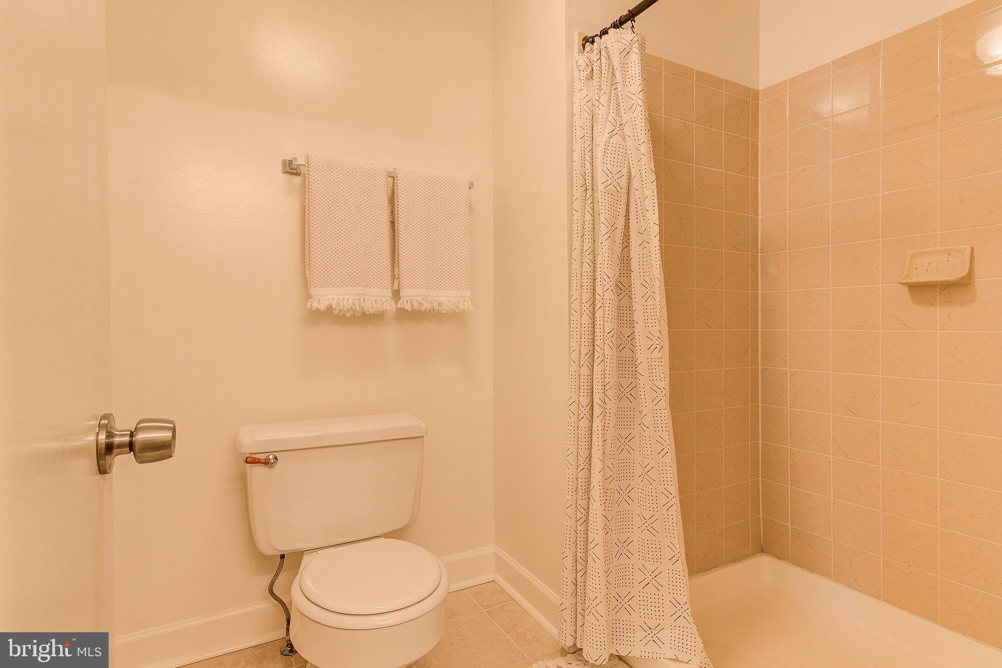 2165 Pond View Court Reston, VA 20191 - Photo 26 of 34 Gallery Image 26