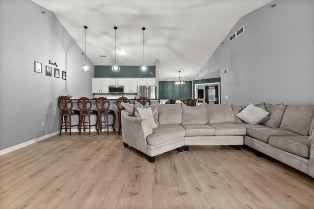 $375,000 | W162S7043 Olive Circle, Muskego, WI 53150