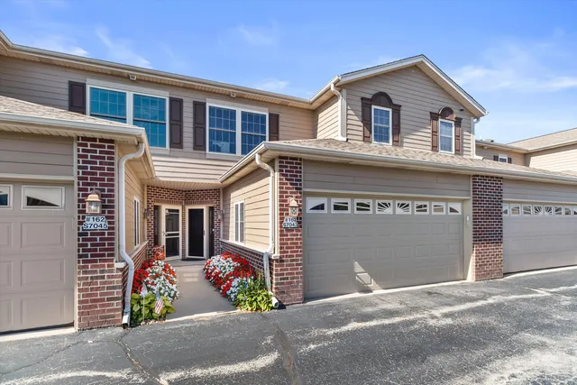 $375,000 | W162S7043 Olive Circle, Muskego, WI 53150