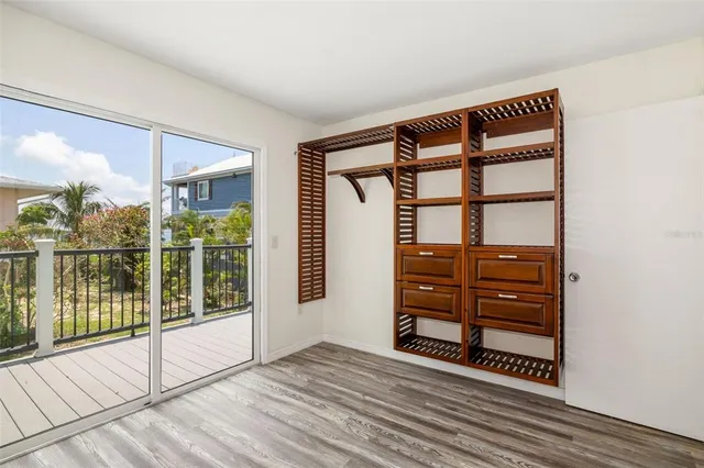 $689,000 | 2513 Avenue B, Unit B, Bradenton Beach, FL 34217