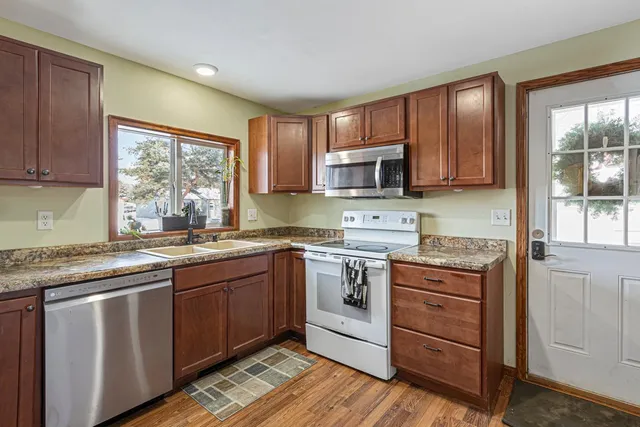 $154,900 | 532 Radichel Street, Lake Crystal, MN 56055