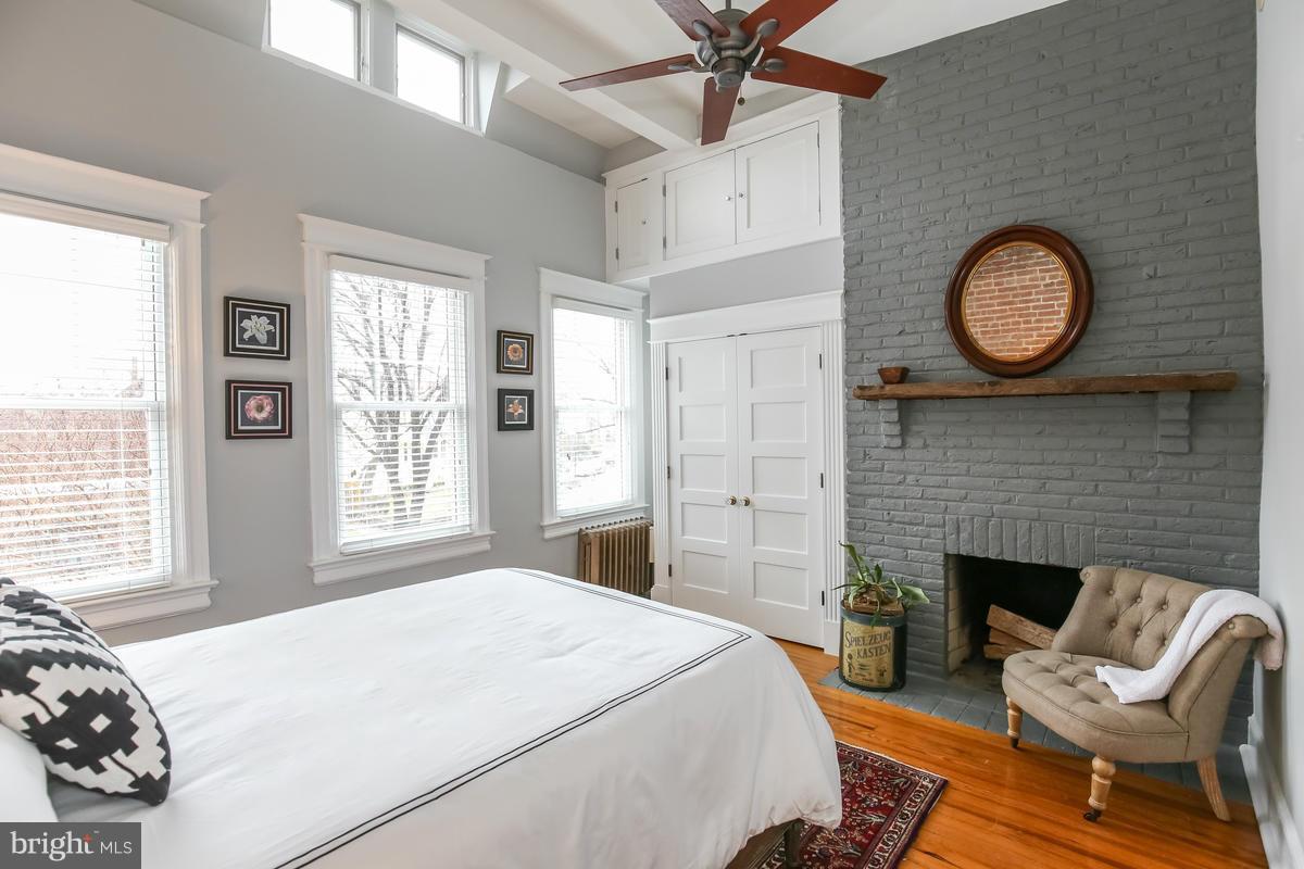 1018 Park Road Northwest Washington, DC 20010 - Photo 13 of 30 Interior (General)