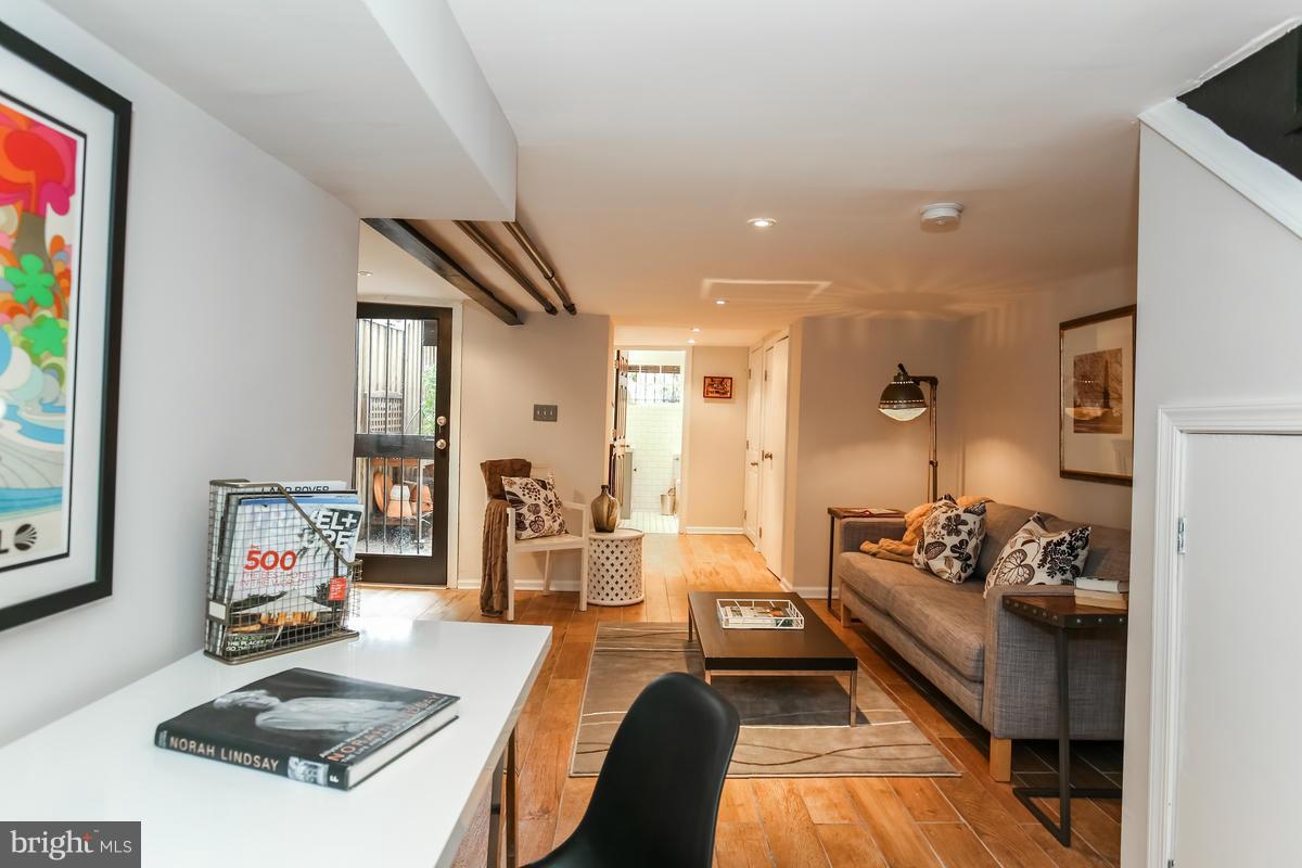 1018 Park Road Northwest Washington, DC 20010 - Photo 19 of 30 Interior (General)