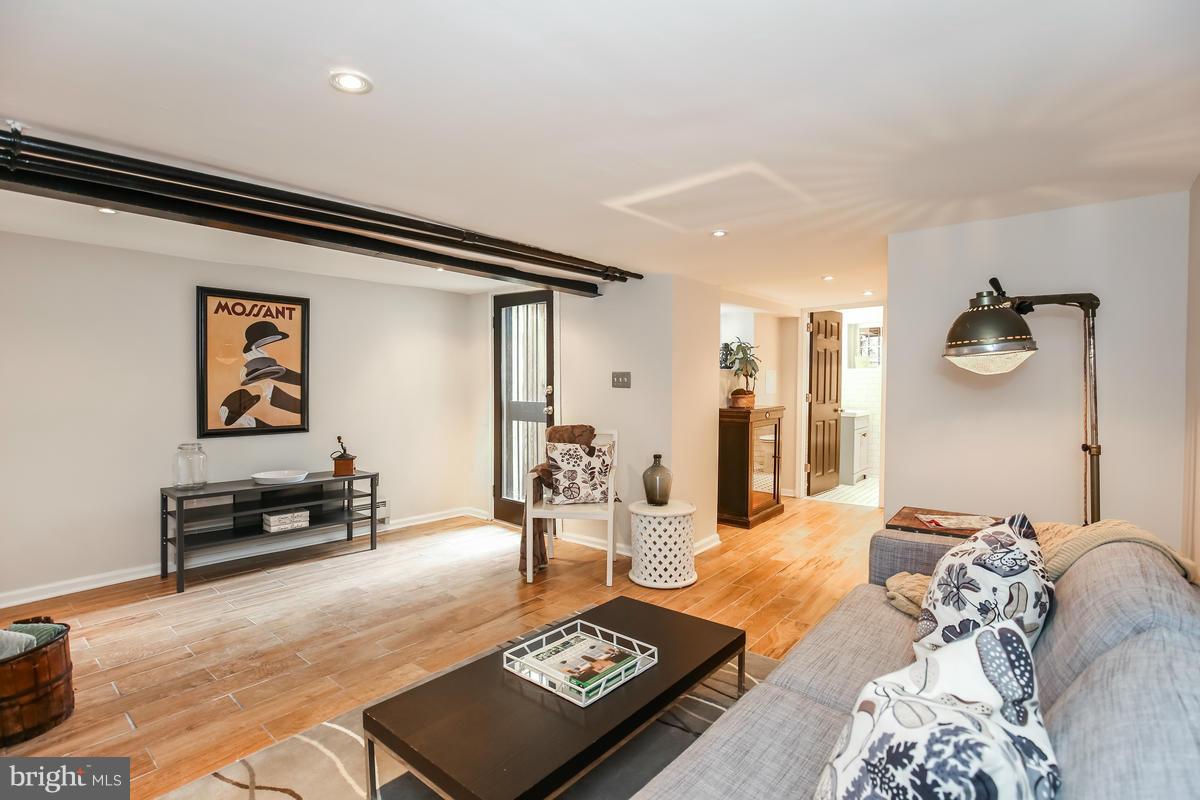 1018 Park Road Northwest Washington, DC 20010 - Photo 20 of 30 Interior (General)