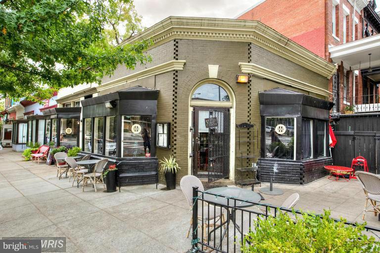 1018 Park Road Northwest Washington, DC 20010 - Photo 27 of 30 Exterior (Front)