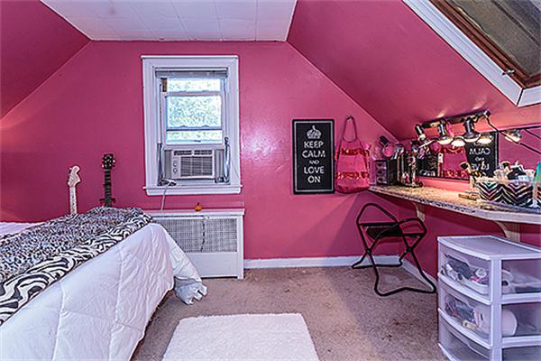 15 Curtis Road Woburn, MA 01801 - Photo 14 of 18 Gallery Image 14