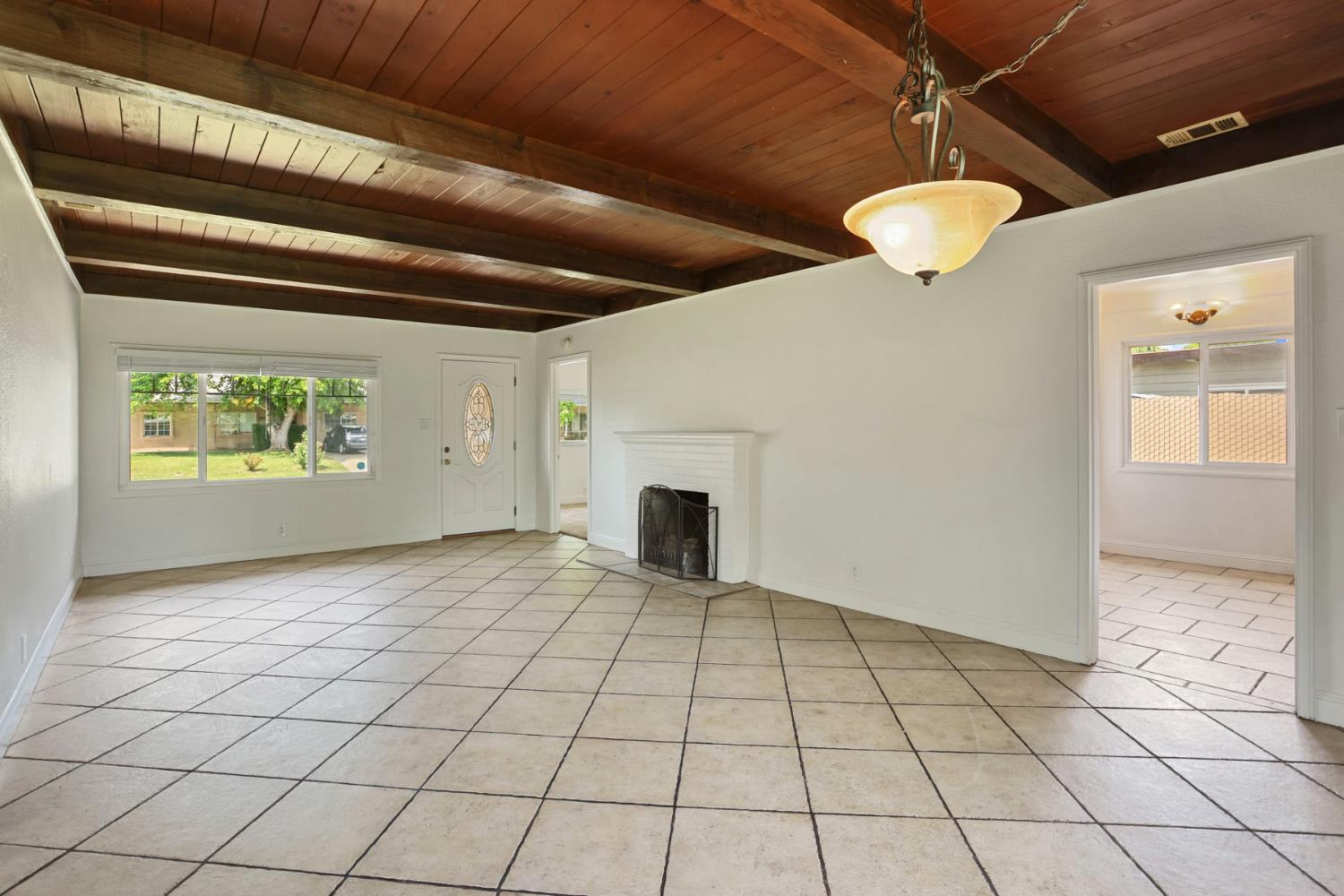 2452 Christina Avenue Stockton, CA 95204 - Photo 7 of 34 a view of an empty room and a window