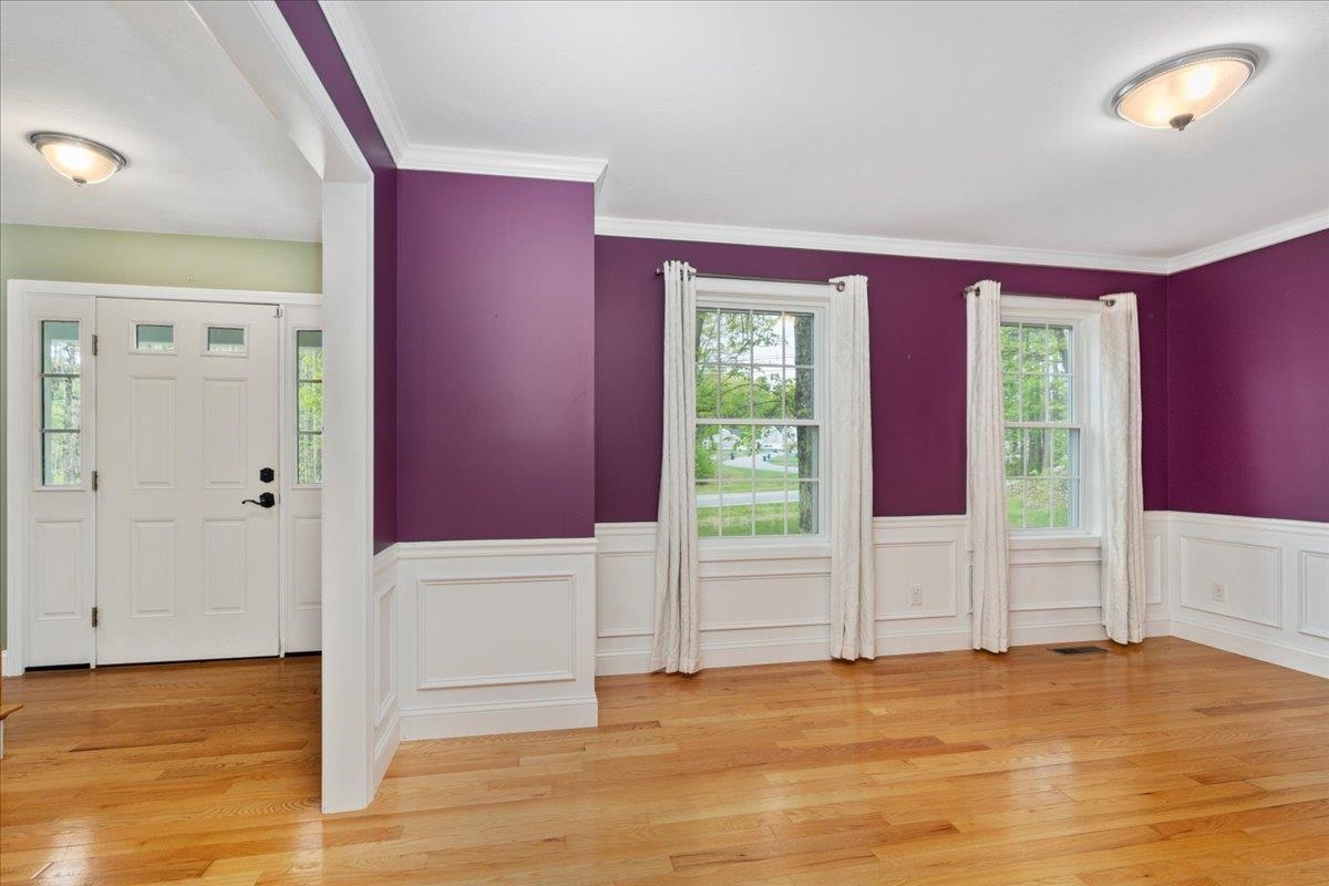 34 Old Derry Road Londonderry, NH 03053 - Photo 8 of 33 Gallery Image 8