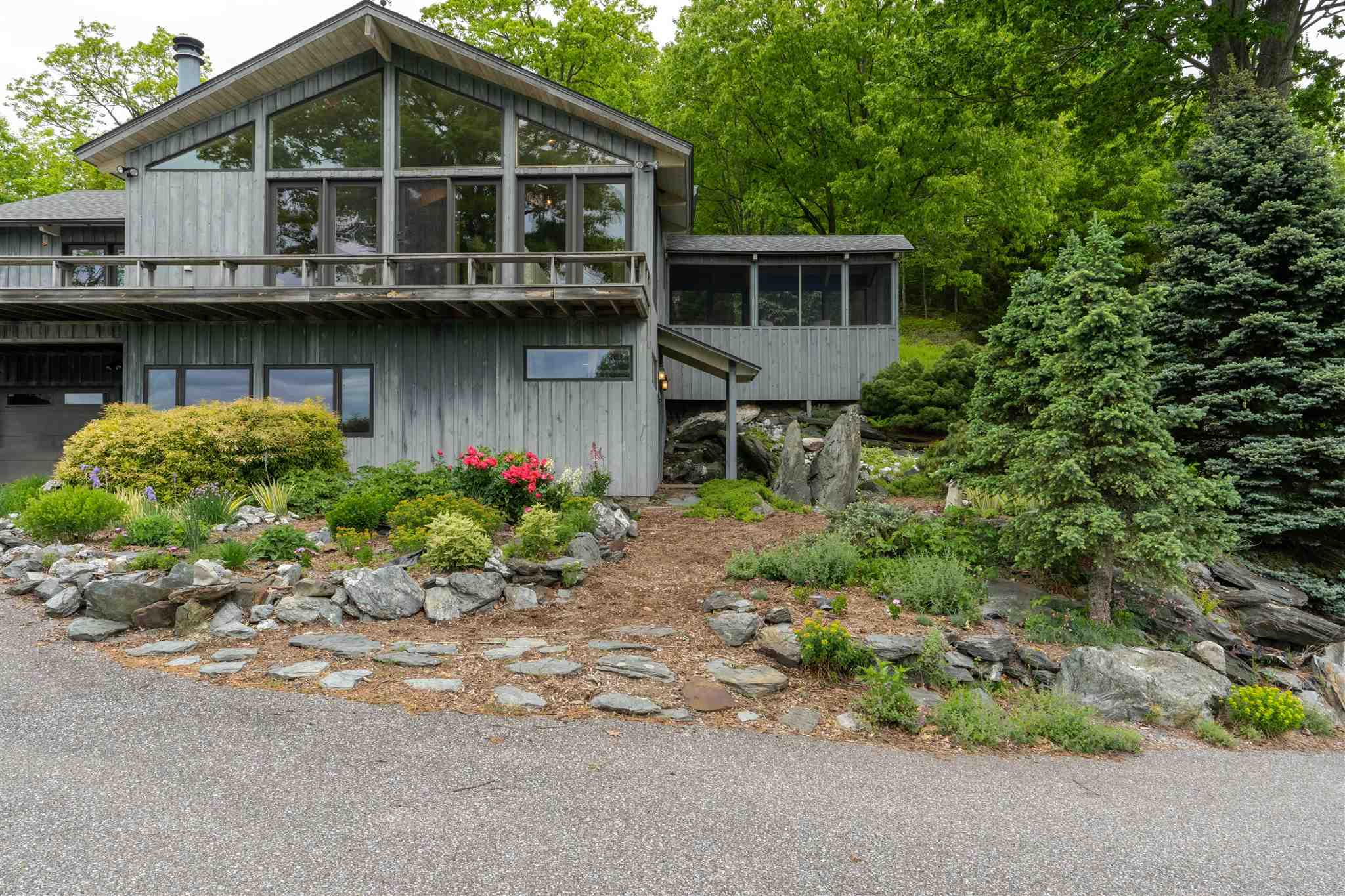 593 Upper Meehan Road Bristol, VT 05443 - Photo 3 of 40
