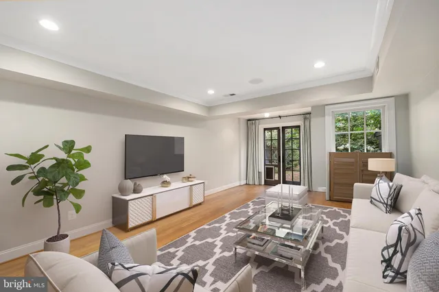 $1,495,000 | 607 South St Asaph Street, Alexandria, VA 22314