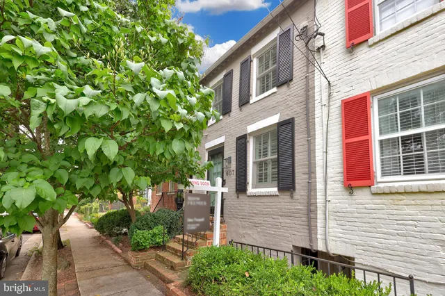 $1,495,000 | 607 South St Asaph Street, Alexandria, VA 22314