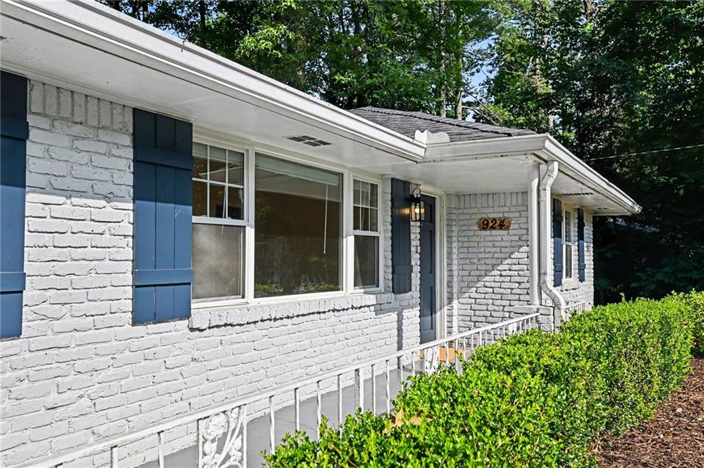 924 Valley Brook Road Decatur, GA 30033 - Photo 4 of 30