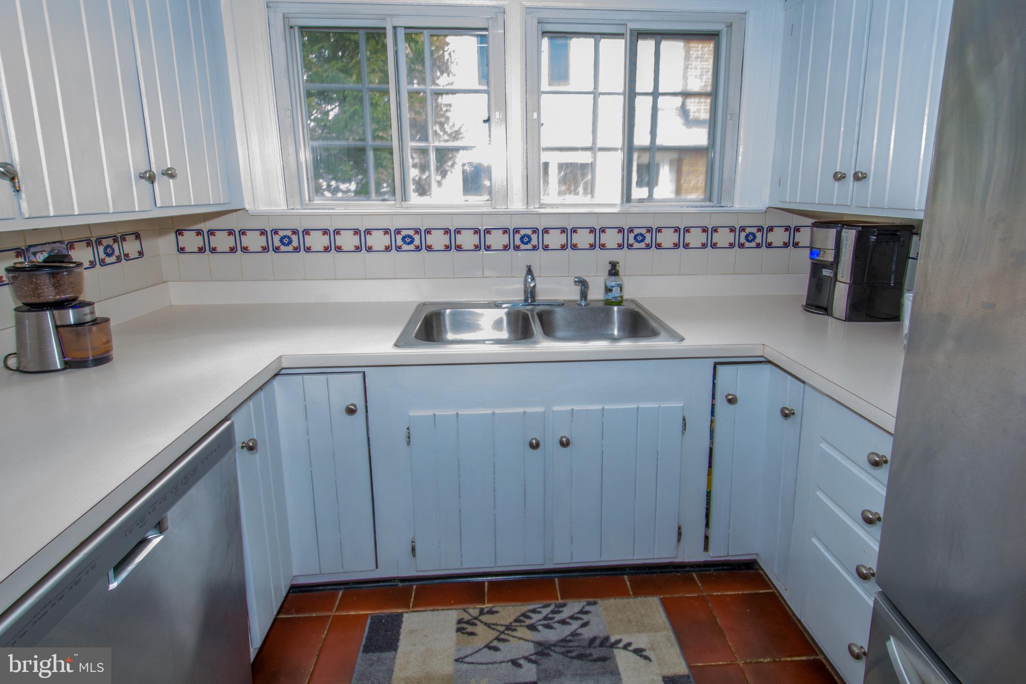 2402 Everton Road Baltimore, MD 21209 - Photo 16 of 44
