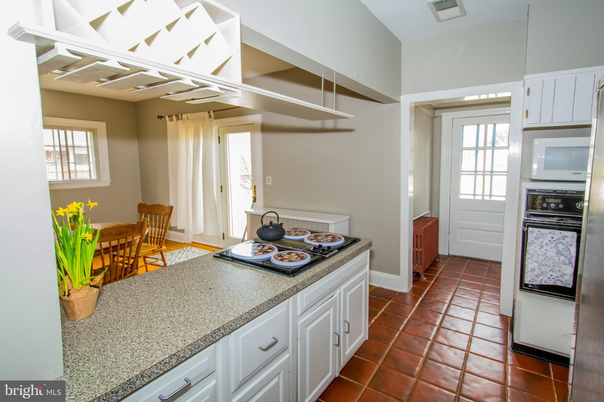 2402 Everton Road Baltimore, MD 21209 - Photo 17 of 44