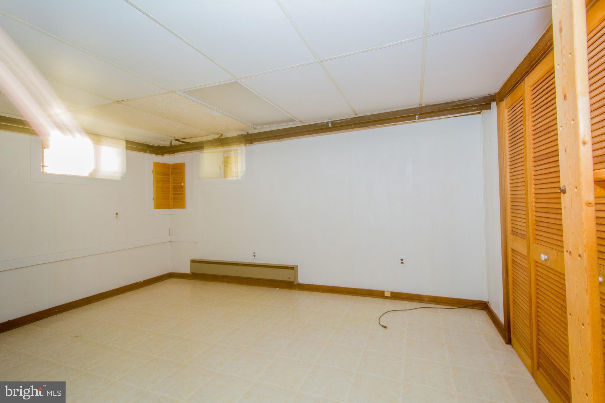 2402 Everton Road Baltimore, MD 21209 - Photo 32 of 44