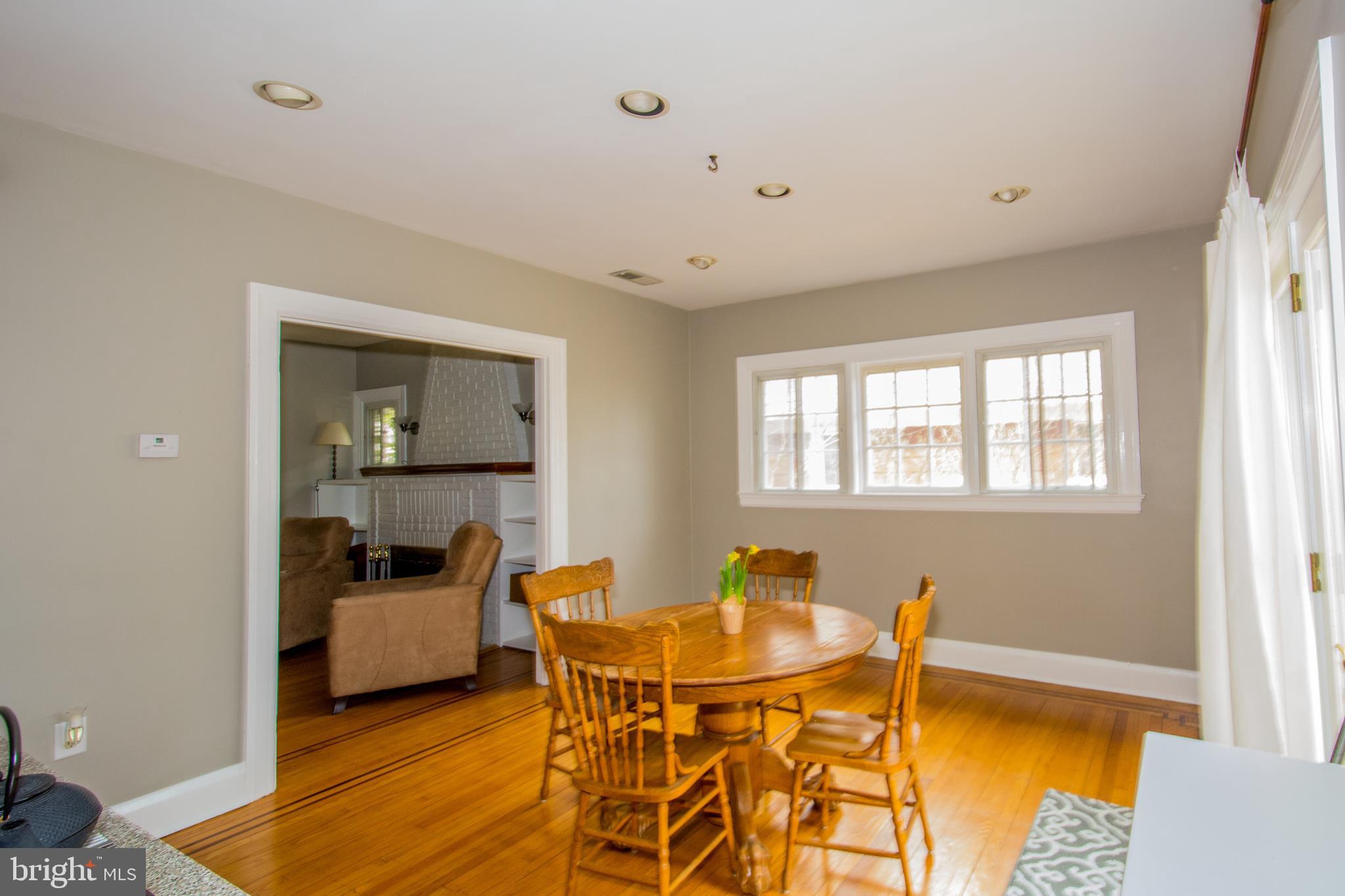 2402 Everton Road Baltimore, MD 21209 - Photo 9 of 44