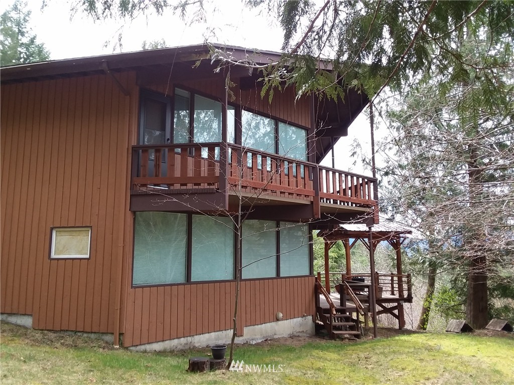 250 Snyder Road Packwood, WA 98361 - Photo 3 of 24 Gallery Image 3