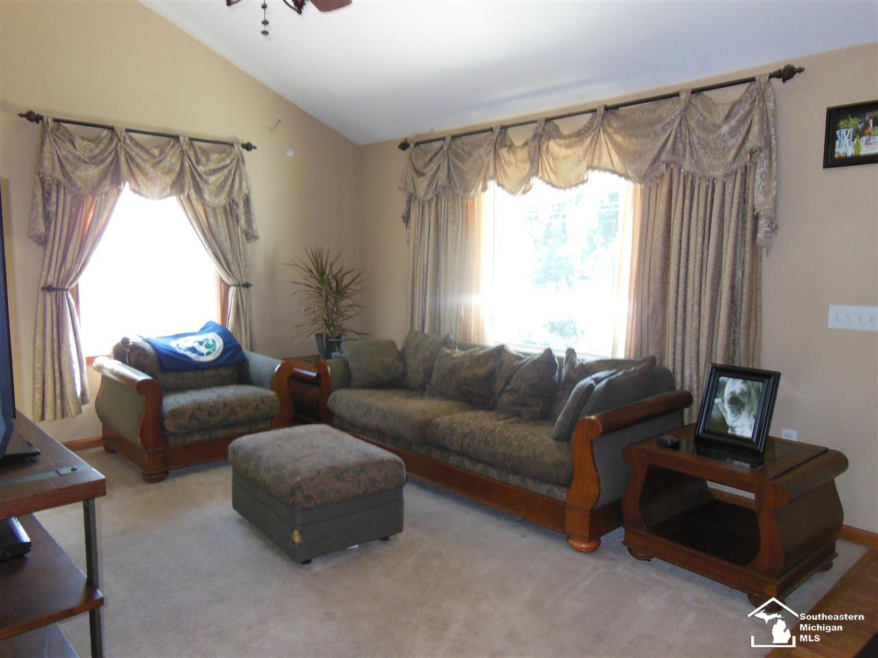 2960 Dean Road Lambertville, MI 48144 - Photo 11 of 25