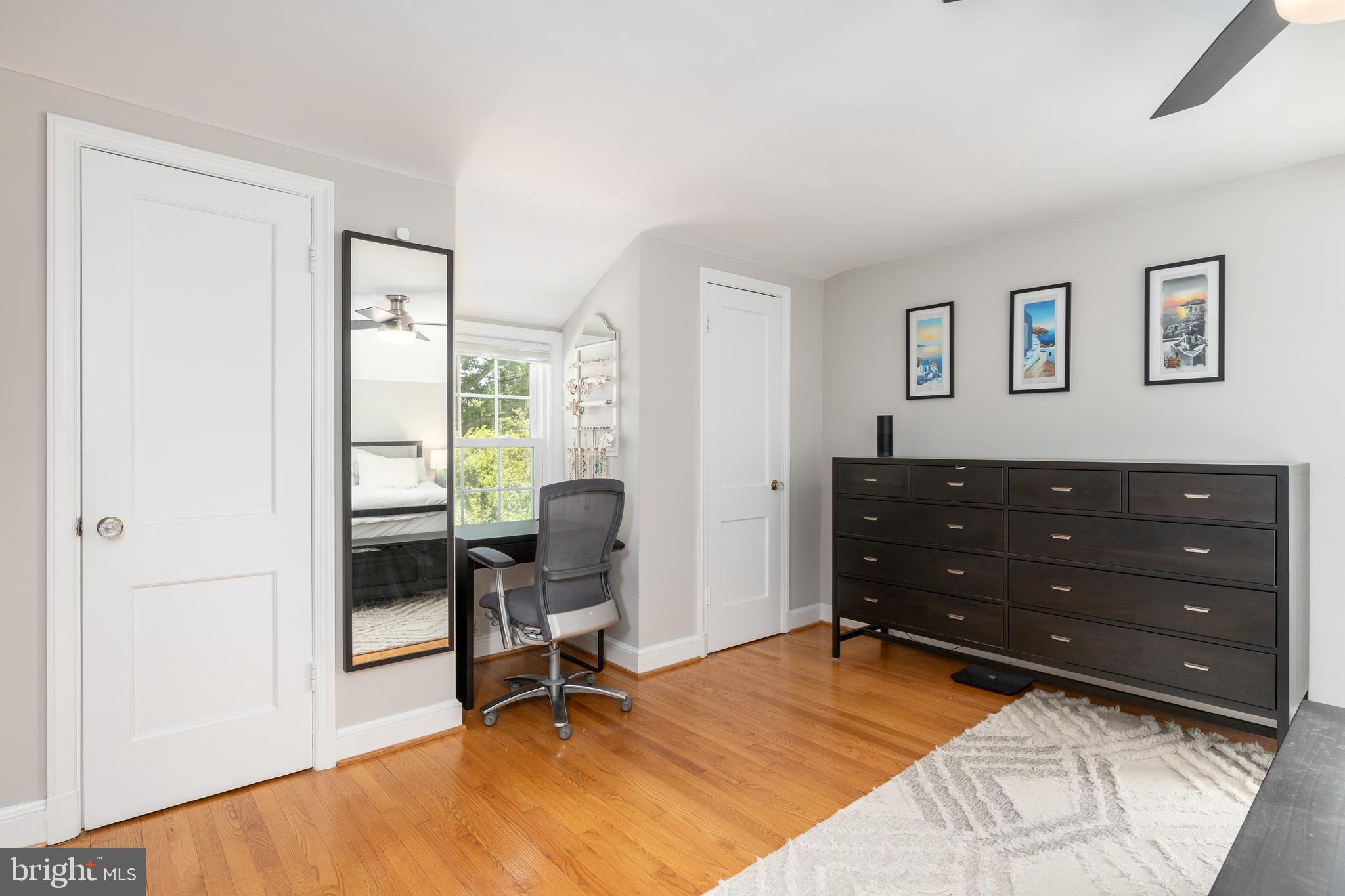 424 Whitestone Road Silver Spring, MD 20901 - Photo 21 of 42 Sun shines through multiple windows
