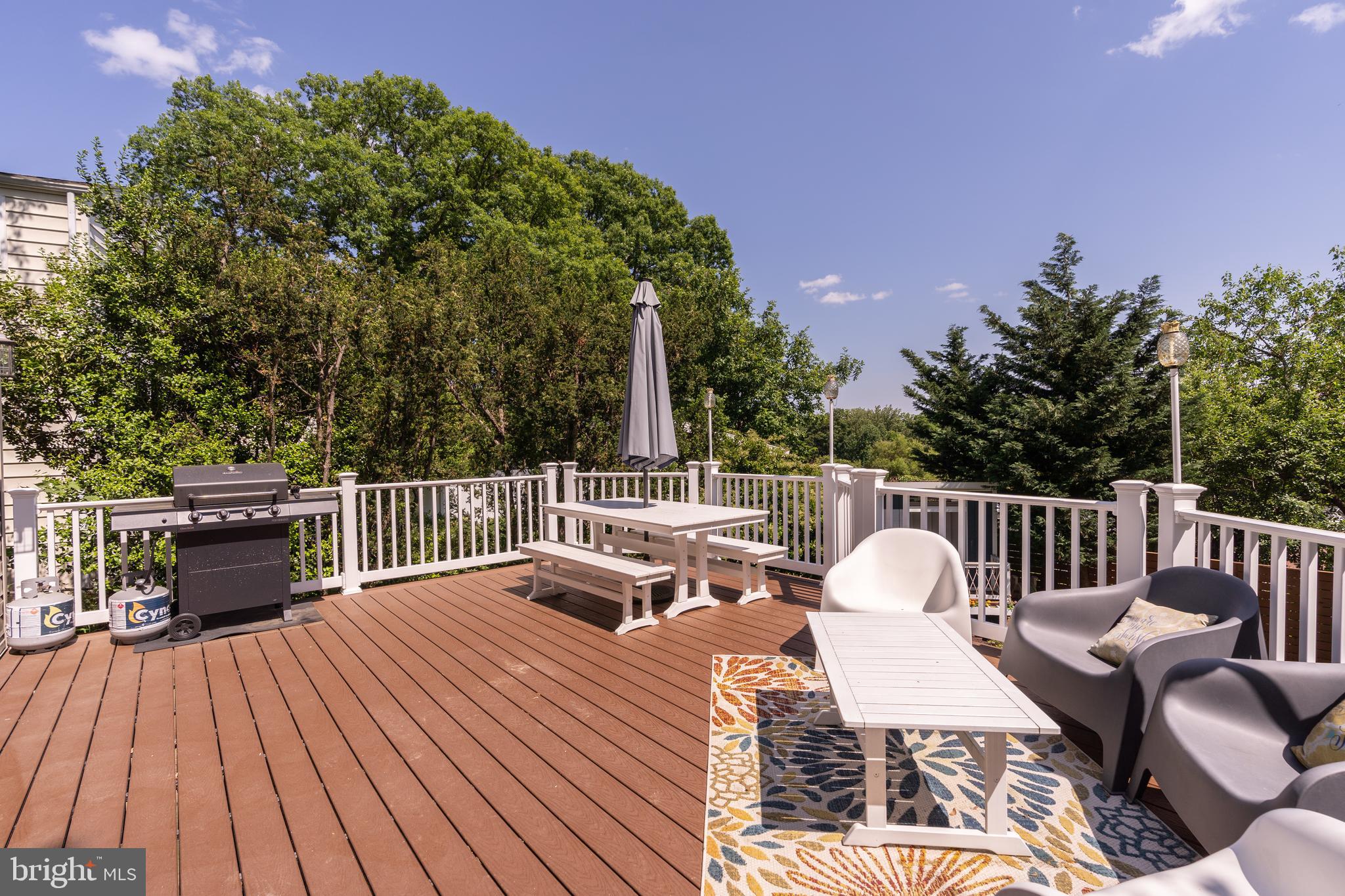424 Whitestone Road Silver Spring, MD 20901 - Photo 31 of 42 Large deck off dining room and kitchen