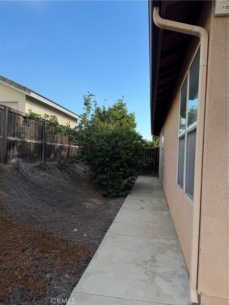 24972 Butterchurn Road Wildomar, CA 92595 - Photo 42 of 45 Side Yard