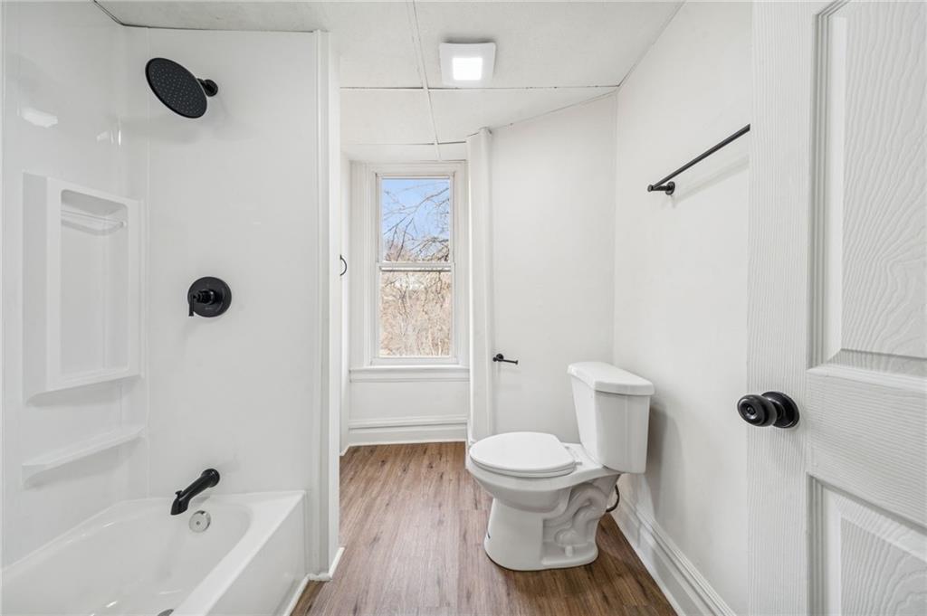 3226-3228 Richardson Avenue Pittsburgh, PA 15212 - Photo 13 of 30 Brand new full bathroom.