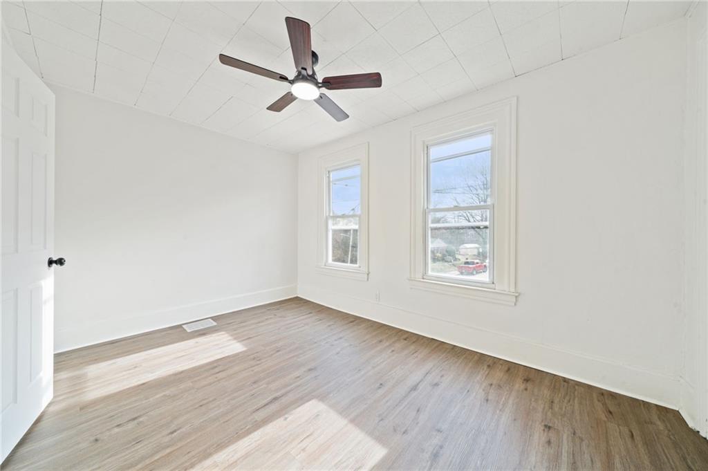 3226-3228 Richardson Avenue Pittsburgh, PA 15212 - Photo 15 of 30 Bedroom 2 at front of the house.