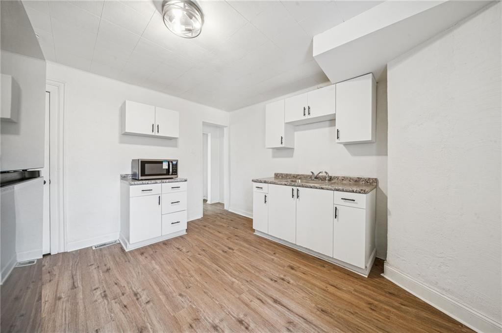 3226-3228 Richardson Avenue Pittsburgh, PA 15212 - Photo 4 of 30