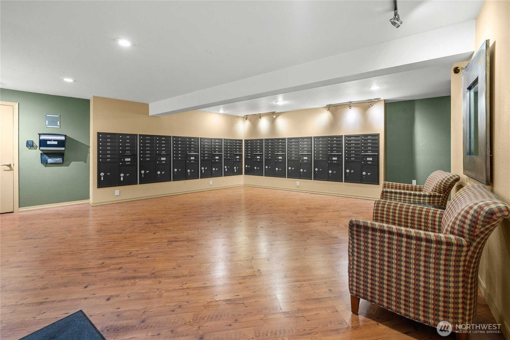 700 Front Street South, Unit E102 Issaquah, WA 98027 - Photo 16 of 23