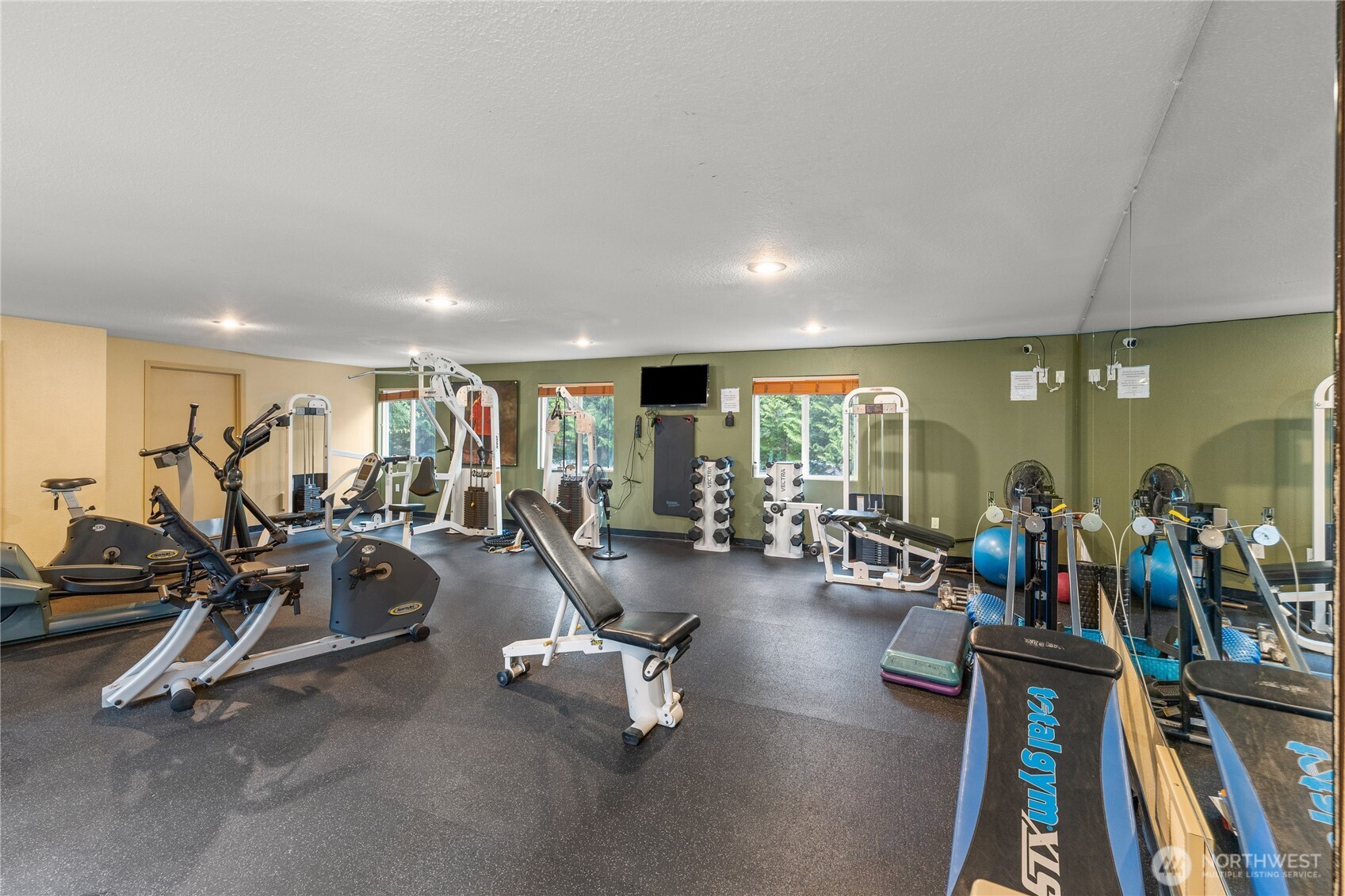 700 Front Street South, Unit E102 Issaquah, WA 98027 - Photo 17 of 23