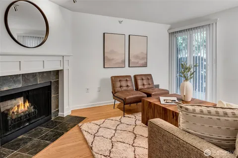 $398,800 | 700 Front Street South, Unit E102, Issaquah, WA 98027