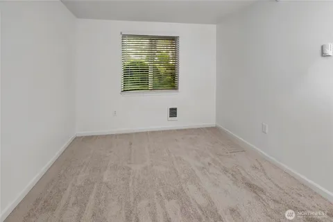 $398,800 | 700 Front Street South, Unit E102, Issaquah, WA 98027