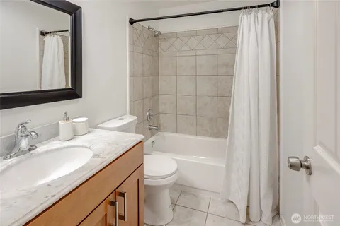 $398,800 | 700 Front Street South, Unit E102, Issaquah, WA 98027