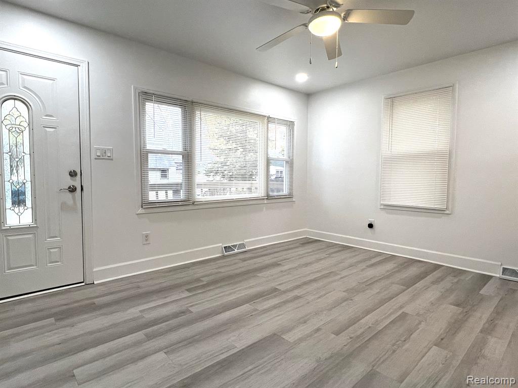 12273 West Point Street Taylor, MI 48180 - Photo 3 of 16 Gallery Image 3