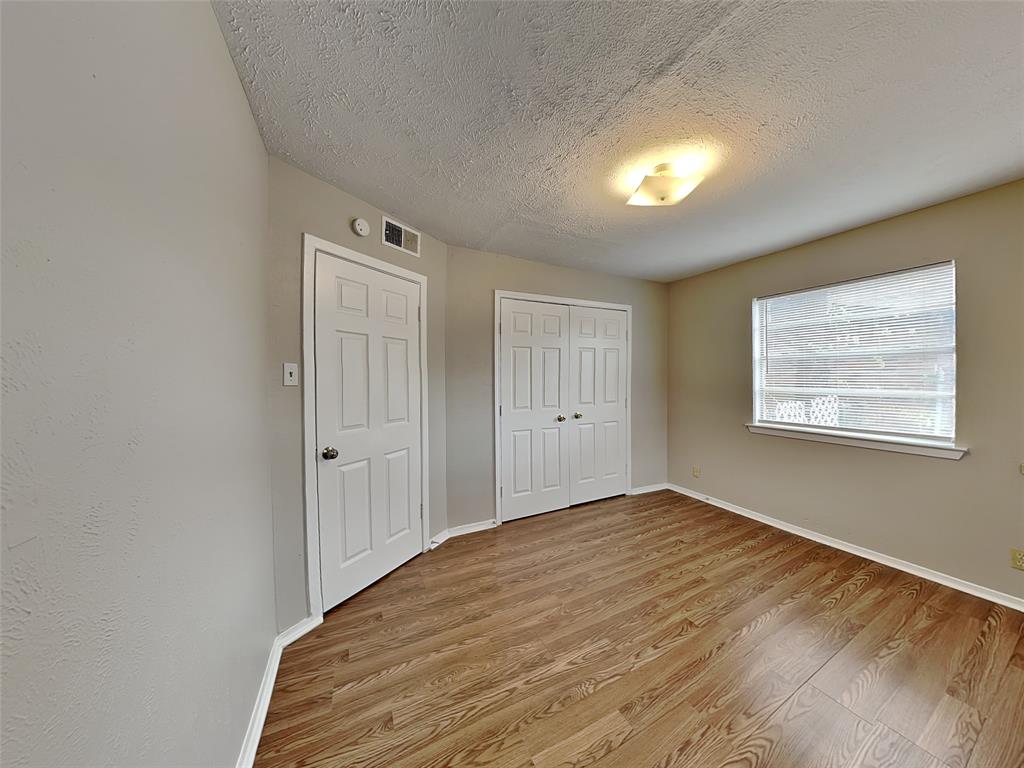 329 Deer Creek Road Everman, TX 76140 - Photo 12 of 19