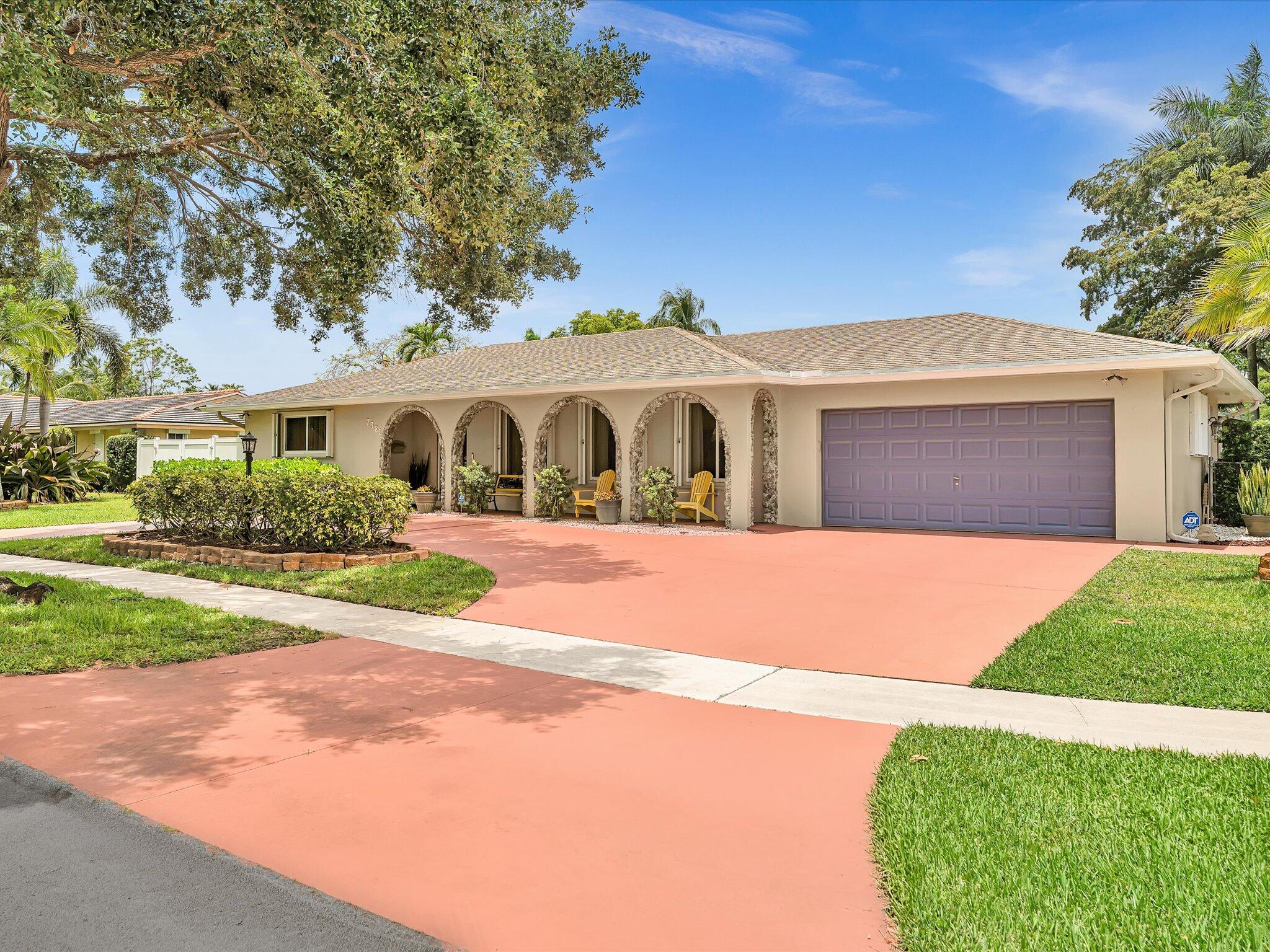 7381 Southwest 9th Street Plantation, FL 33317 - Photo 2 of 62 Royal Palm Estates