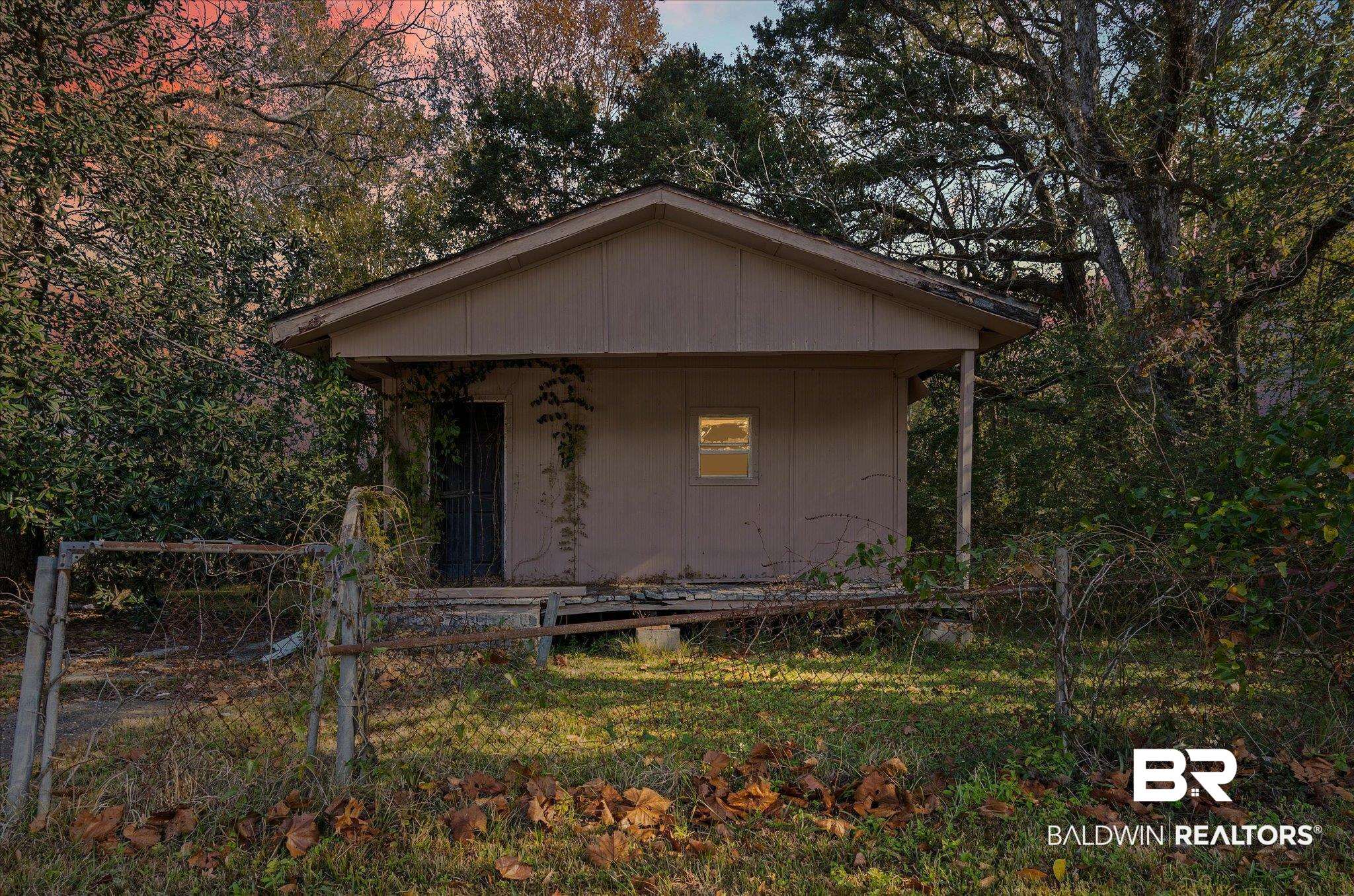 2970 Persons Street Mobile, AL 36612 - Photo 1 of 6