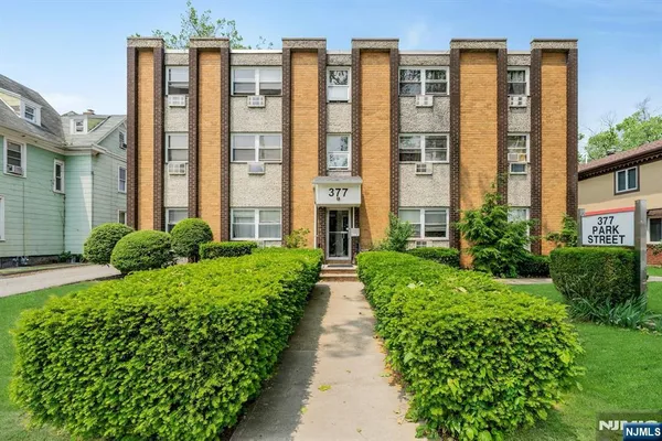 $1,650 | 377 Park Street, Unit C, Hackensack, NJ 07601