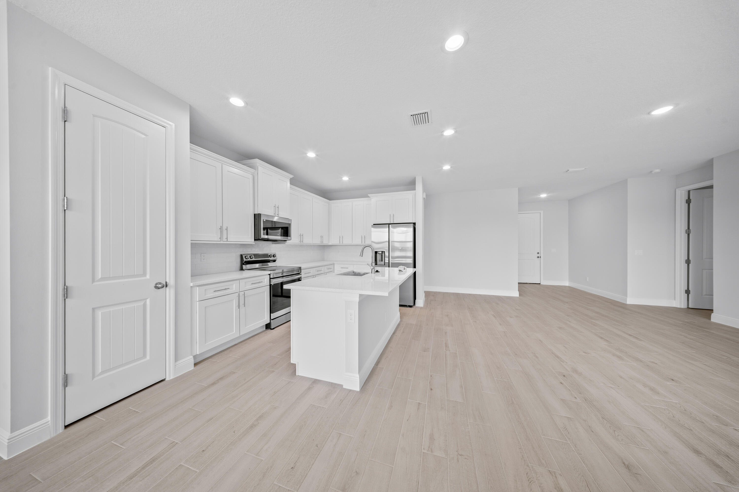 2962 Southwest Pierson Road Port St. Lucie, FL 34953 - Photo 7 of 27 DSC05736