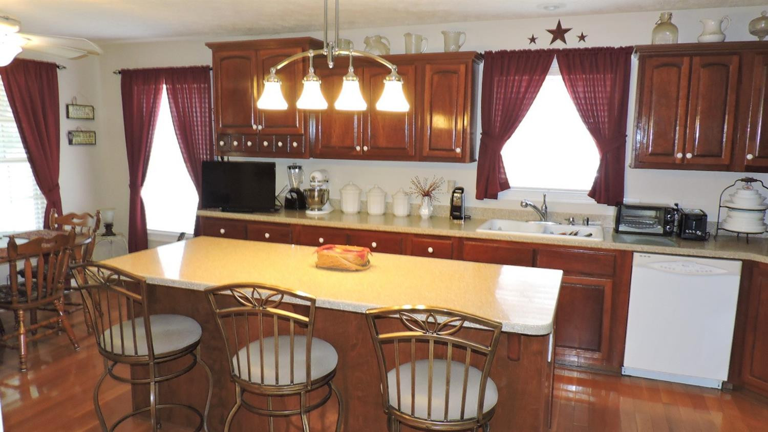 2450 Fox Road Jeffersonville, KY 40337 - Photo 12 of 48 Photo 12