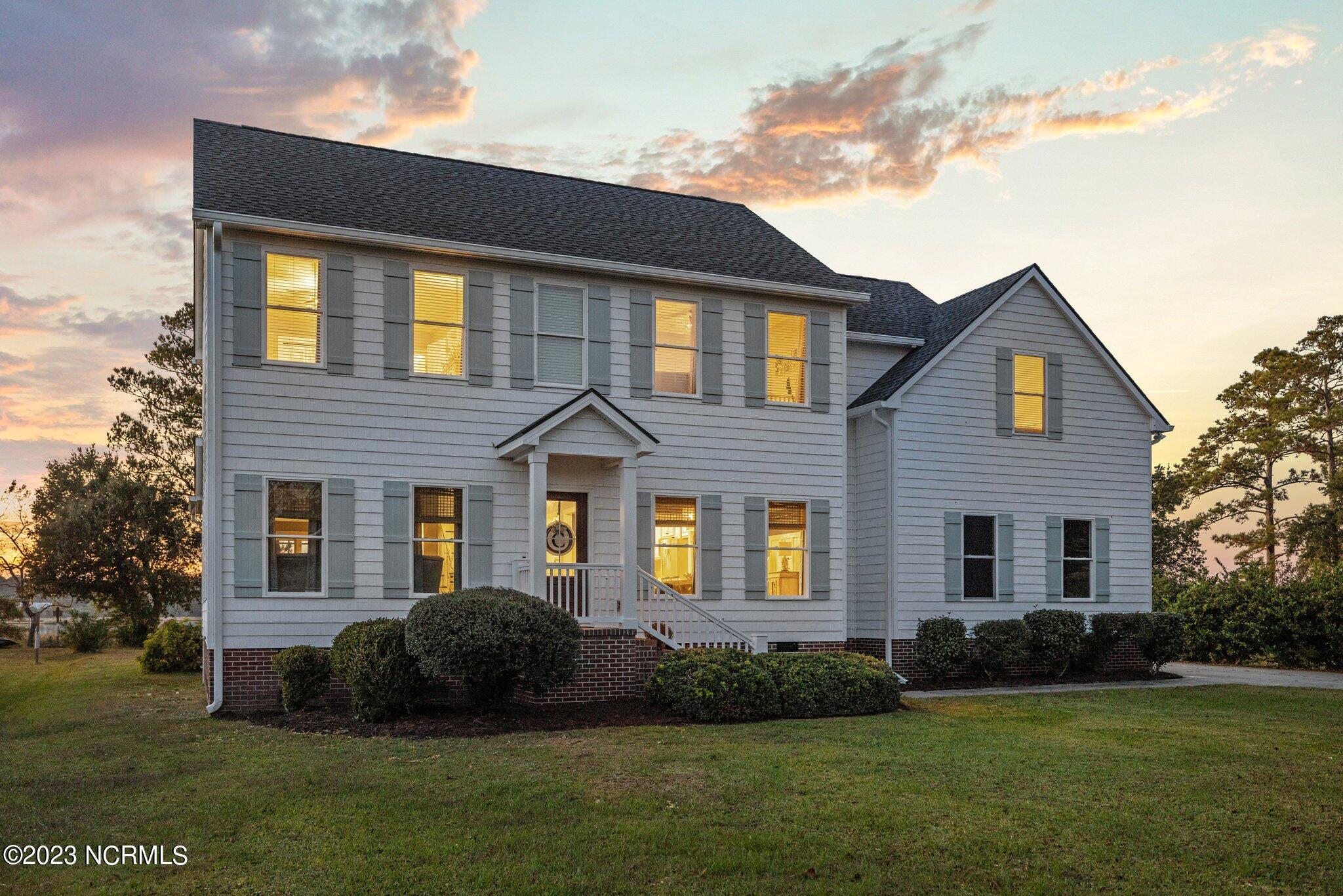 403 Pelican Harbor Road Beaufort, NC 28516 - Photo 2 of 41 1-web-or-mls-590A8717