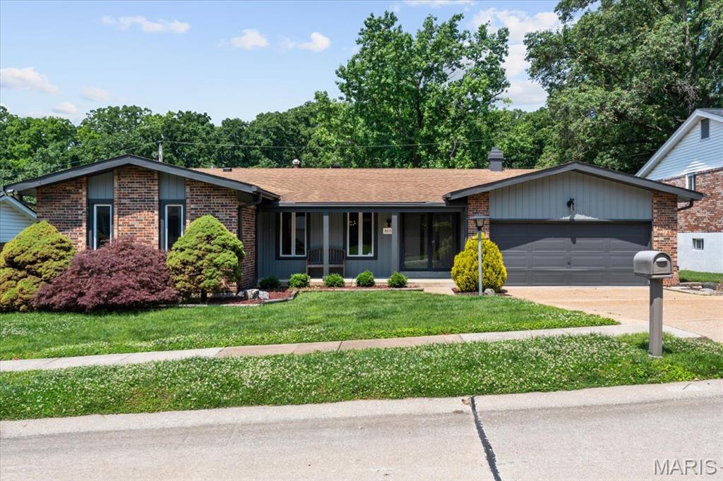 8839 Forest Heights Drive St. Louis, MO 63123 - Photo 1 of 51