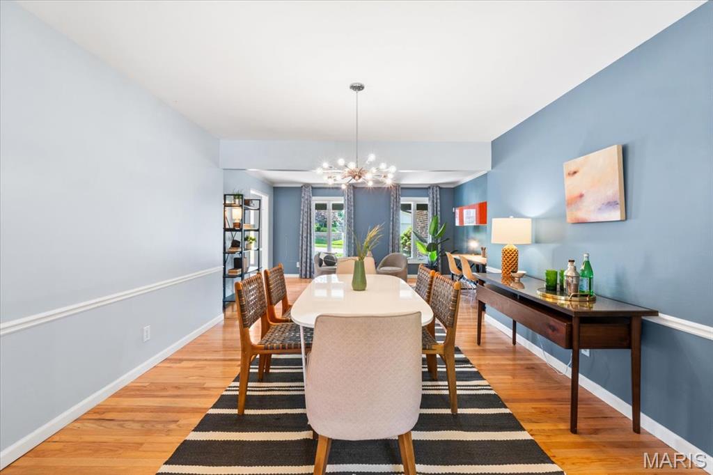 8839 Forest Heights Drive St. Louis, MO 63123 - Photo 11 of 51