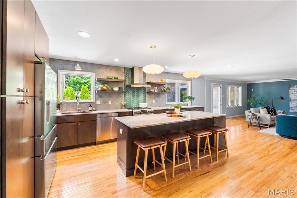 8839 Forest Heights Drive St. Louis, MO 63123 - Photo 12 of 51