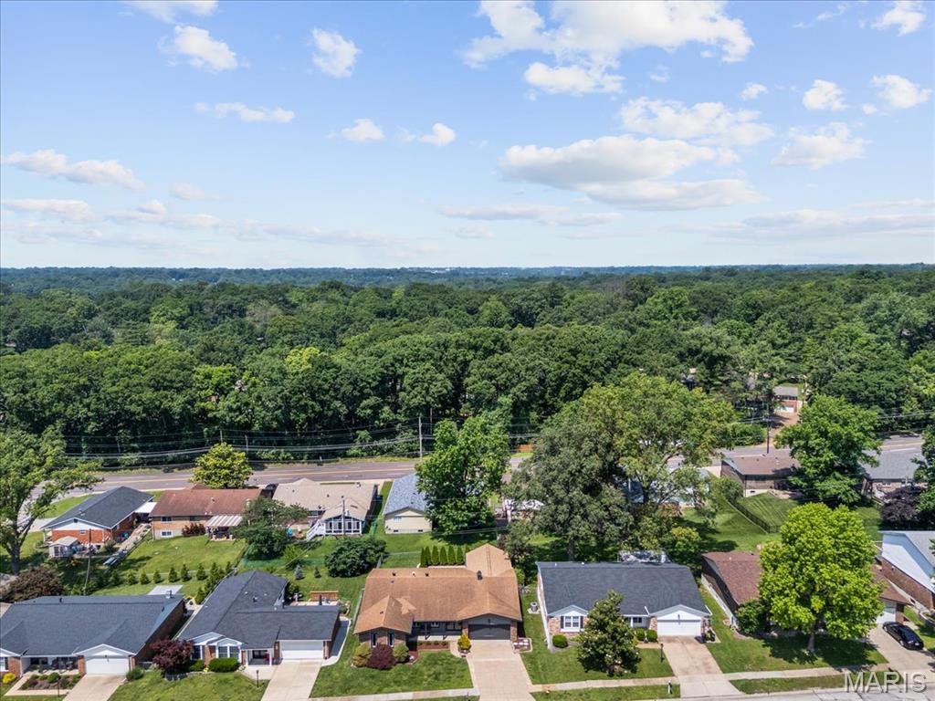 8839 Forest Heights Drive St. Louis, MO 63123 - Photo 46 of 51