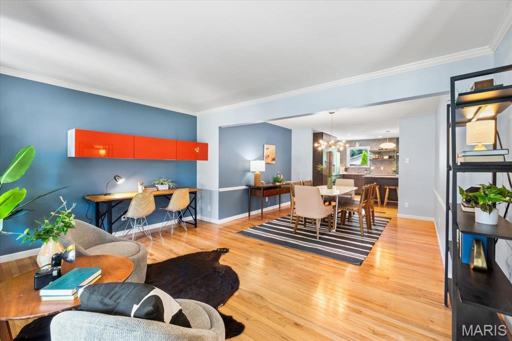 8839 Forest Heights Drive St. Louis, MO 63123 - Photo 6 of 51