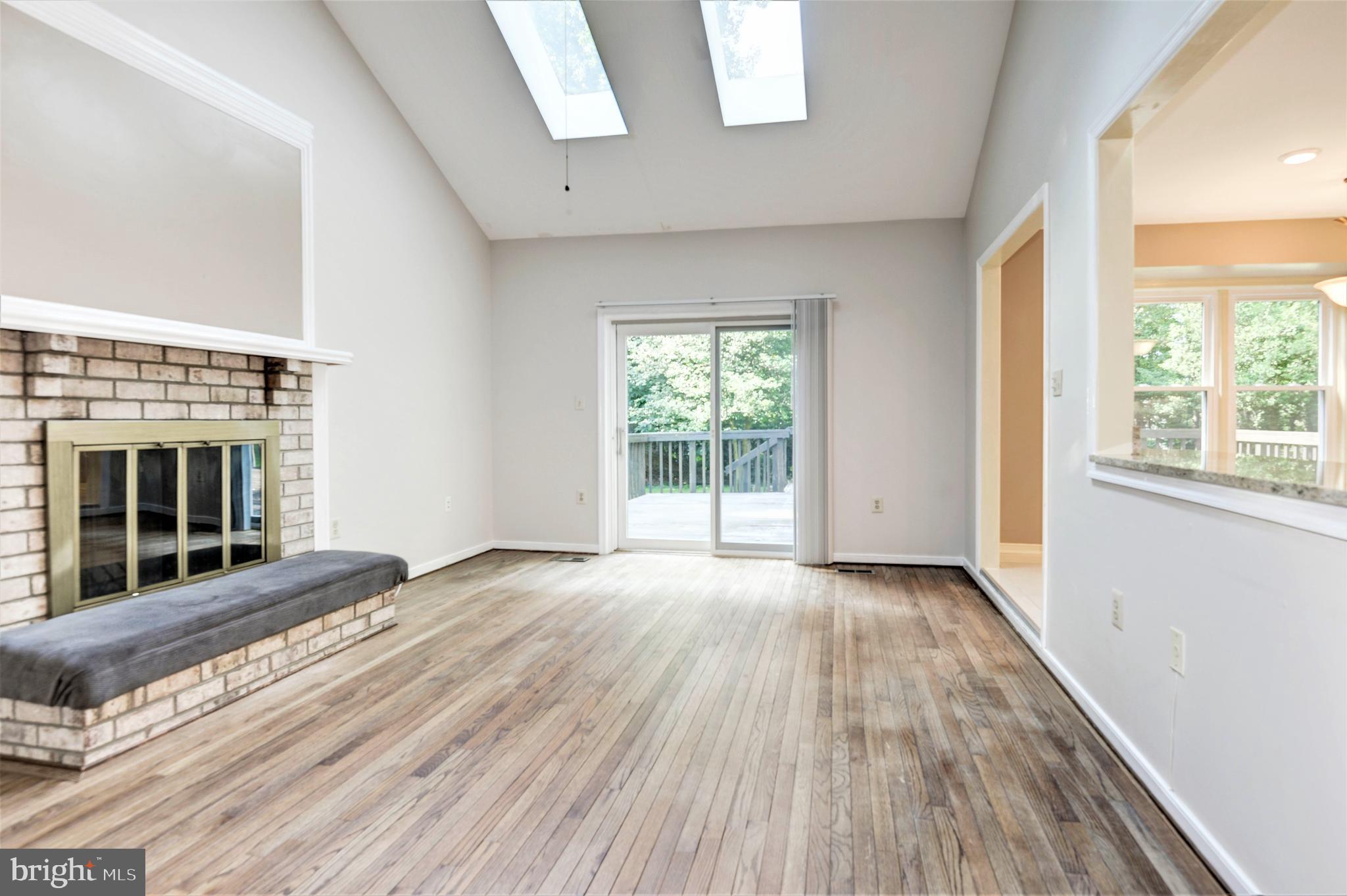 10322 Dunn Meadow Road Vienna, VA 22182 - Photo 12 of 45